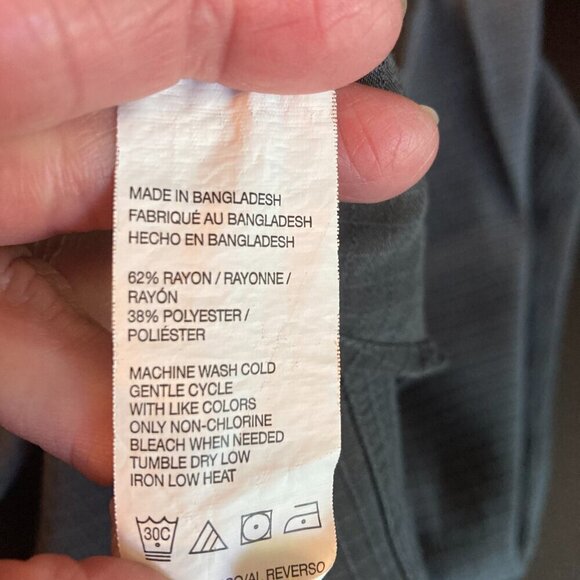 Van Heusen Grey waffle Long Sleeve Button Down Dress Shirt size 15-15.5 - Picture 5 of 5